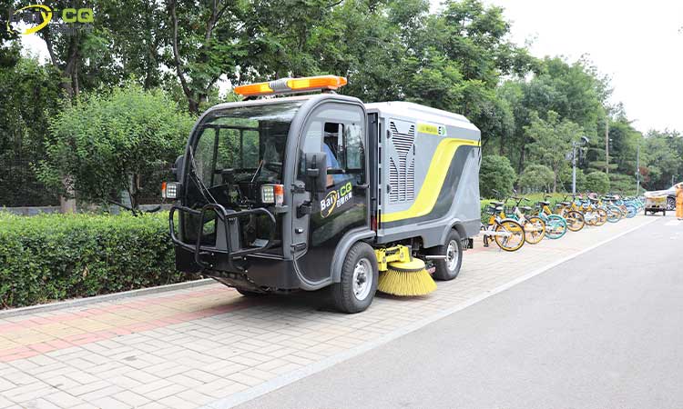 純電動(dòng)小型環(huán)衛(wèi)洗掃車(chē)