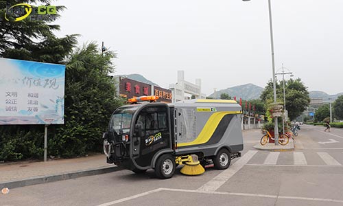 純電動小型洗掃車有什么優(yōu)勢？