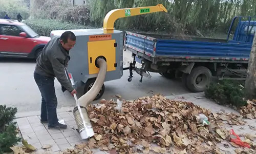 吸樹葉機器專門為樹葉掉落密集，收集轉(zhuǎn)運難的地方使用
