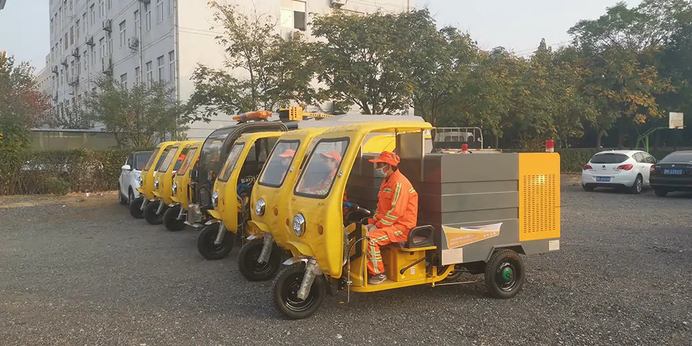 純電動(dòng)洗掃車(chē)，小型電動(dòng)洗掃車(chē)，洗掃車(chē)，馬路洗掃車(chē)，電動(dòng)洗掃車(chē)小型