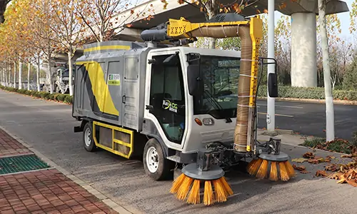 純電動多功能樹葉收集車--市政園林落葉清掃，低噪音，零排放！