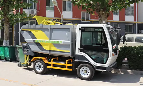 物業(yè)市政，使用后裝式垃圾清運車解決物業(yè)商業(yè)街道及商業(yè)街道垃圾清運問題