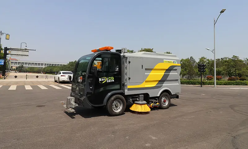 創(chuàng)新環(huán)保科技，小型純電動洗掃車助力城市清潔