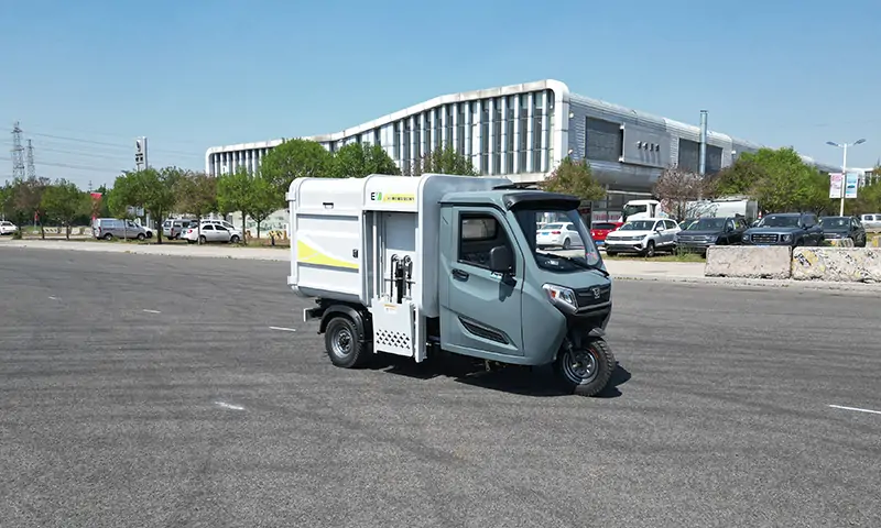 新能源側裝垃圾車：現代城市環(huán)保的理想選擇