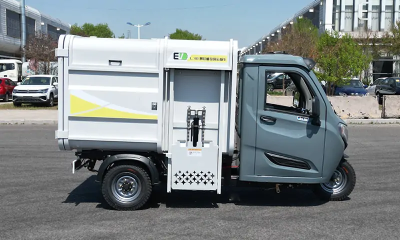新能源垃圾清運車：助力城市環(huán)境衛(wèi)生建設的高效利器