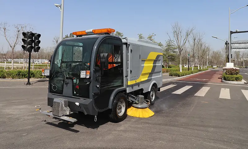 新能源純電動洗掃車助力市政衛(wèi)生建設，打造綠色清潔城市