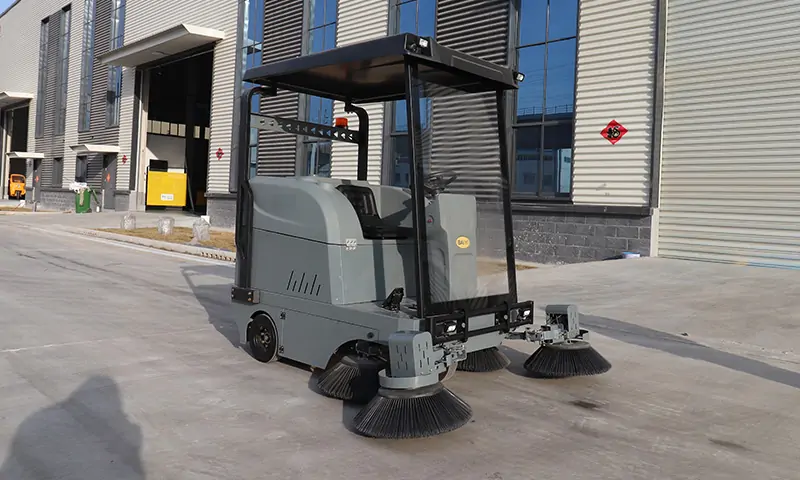 純電動掃地車——助力城市環(huán)境衛(wèi)生建設