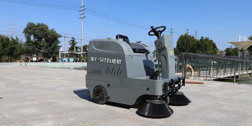 純電動(dòng)清掃車，清掃車，小型清掃車，電動(dòng)掃地車